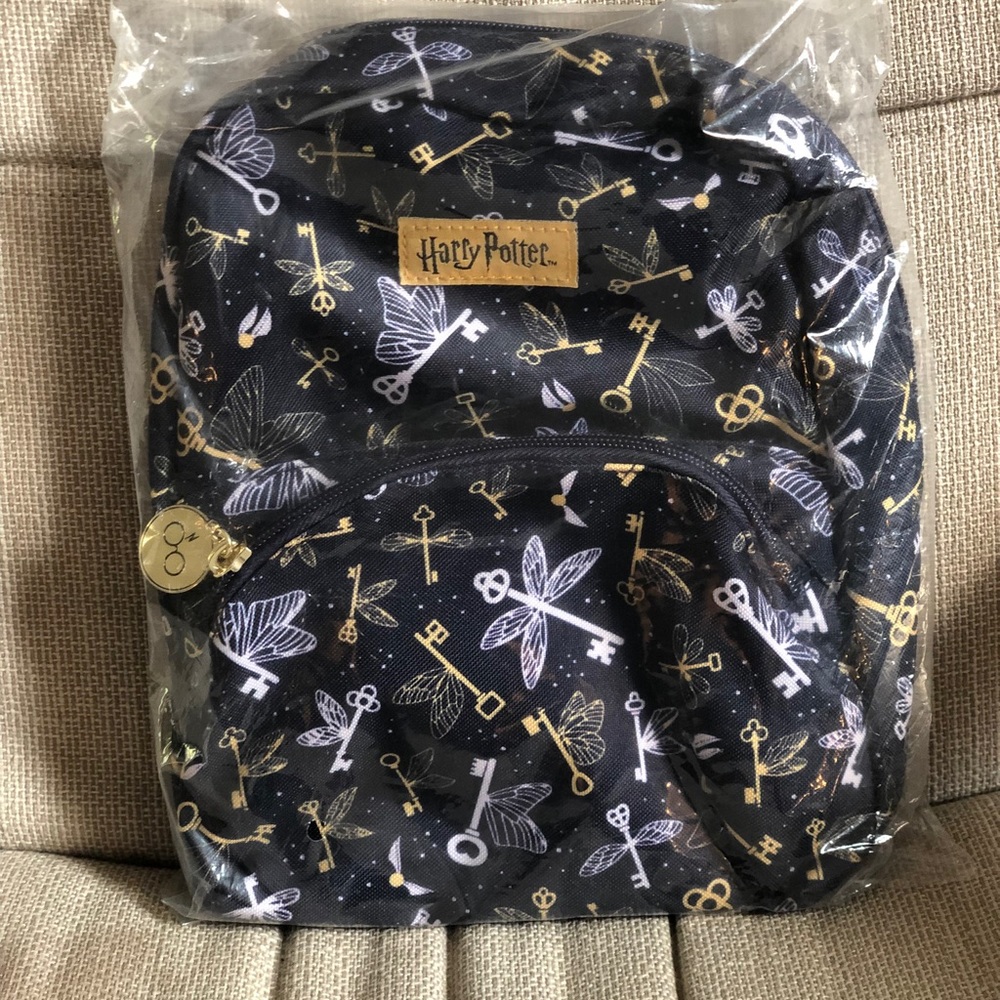 Jujube Flying Keys PETITE backpack